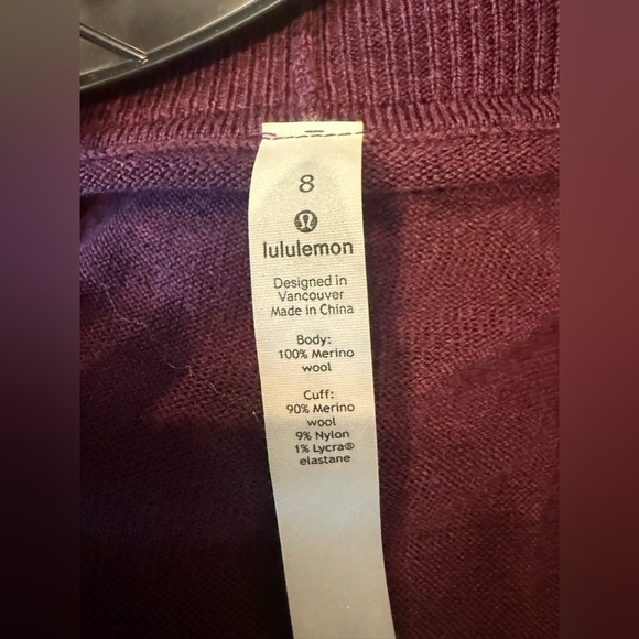 Lululemon Sit In Lotus Wrap II Plum Purple Merino Wool Knit Size 8 - Picture 4 of 4